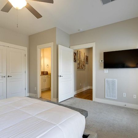 The Celebrity - Minutes To Broadway With A Balcony Apartment Nashville Luaran gambar